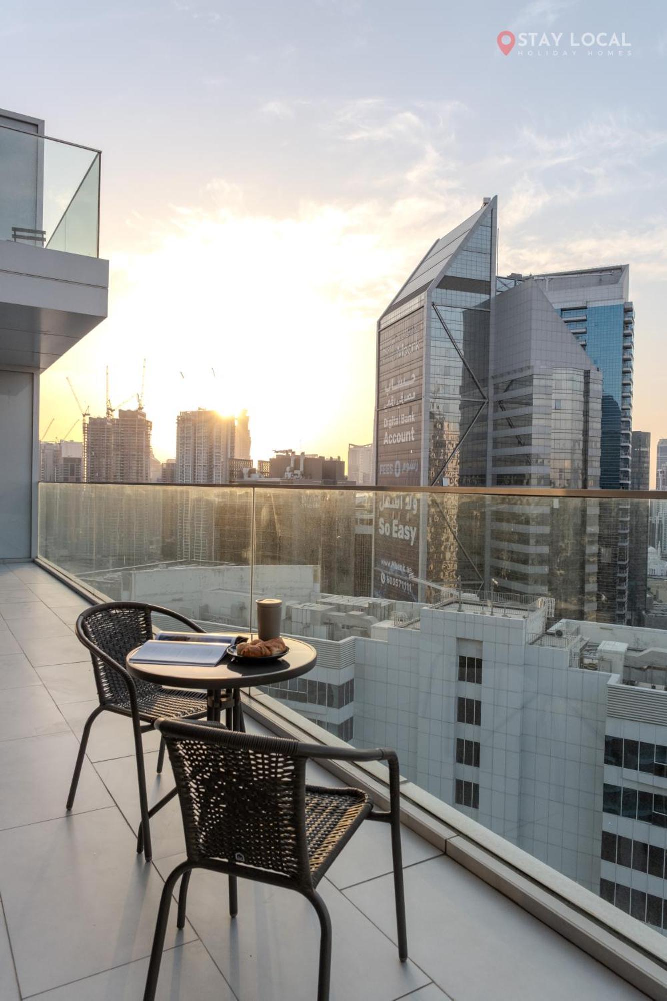 Apartment Downtown Dreams I Modern 2br Getaway I Iconic Full Burj Khalifa Views I Near Mall
