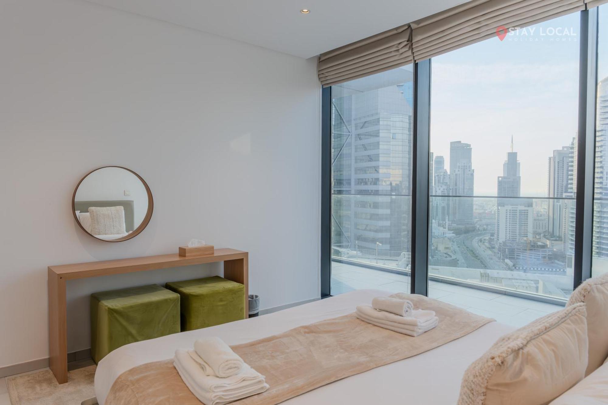 Downtown Dreams I Modern 2br Getaway I Iconic Full Burj Khalifa Views I Near Mall Apartment